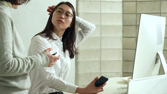 An Asian Businesswoman in the ofice