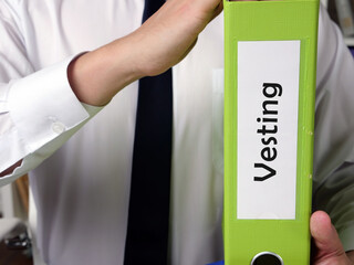  Vesting sign on the piece of paper.