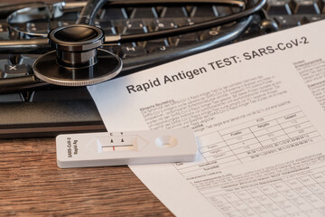 Antigen Schnelltest COVID-19 (2019-nCoV - coronavirus / SARS-CoV-2 virus / viral disease): Rapid...