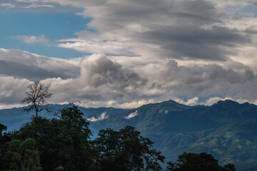 Fototapeta na wymiar Beautiful mountains and clouds