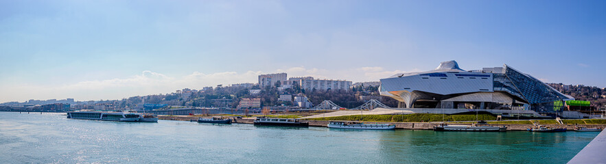 Panorama de la pointe de Confluence à Lyon