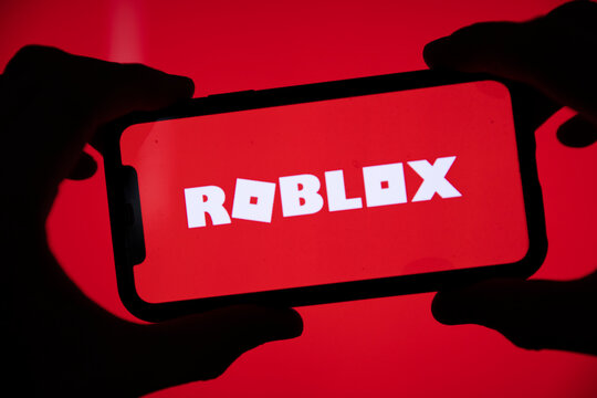 Roblox logo game - Oof (ripetitive - red paint), gamer - Roblox - Pin