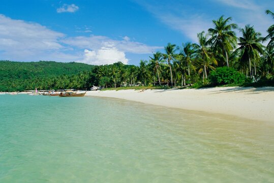 Ao Dalam Bay, Phi-Phi Don Island, Krabi Province