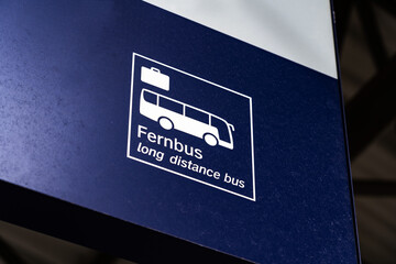 Fernbus Wegweiser