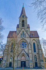 Fototapeta na wymiar Historisches Kirchengebäude in Essen Steele