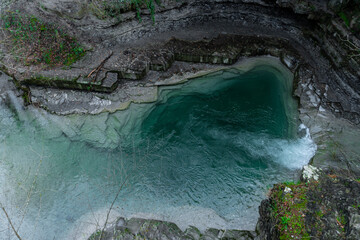 Cascata della Grotta urlante presso Premilcuore nel mezzo delle Foreste Casentinesi della Romagna.