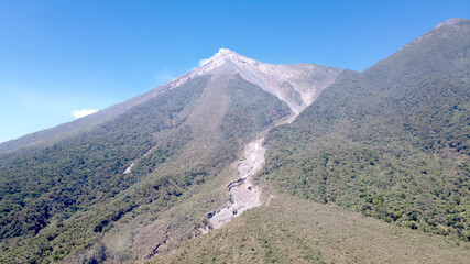 Fotograf&iacute;as de los volcanes de Fuego y de Acatenango