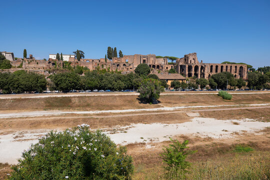 Italy, Rome, Circus Maximus ancient stadium and ruins on Palatine Hill