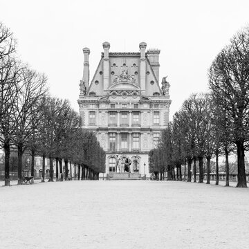 France, Ile-de-France, Paris, Ornate facade of Ecole du Louvre