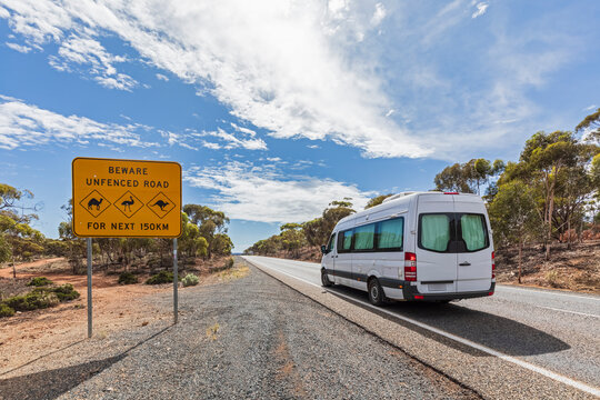Australia, South Australia, Nullarbor Plain, Warning sign by Eyre Highway