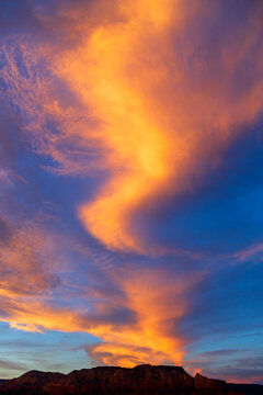 USA, Arizona, Sedona, Sunset over Red Rocks