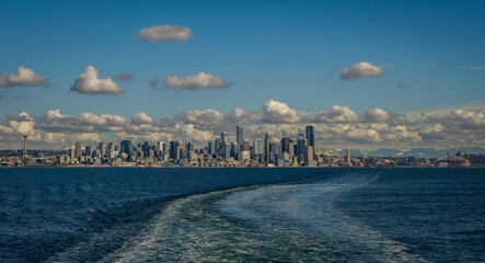 2021-03-11 SEATTLE SKYLINE FROM QUEEN ANNE TO THE STADIUM DISTRICT