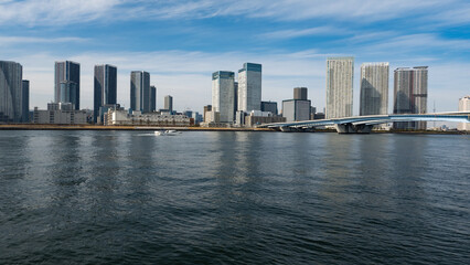 Naklejka premium Skyscraper on the waterfront of Tokyo