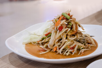 somtum pu pla rah - Thai spicy papaya salad