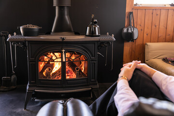 薪ストーブ　暖炉　綺麗な炎