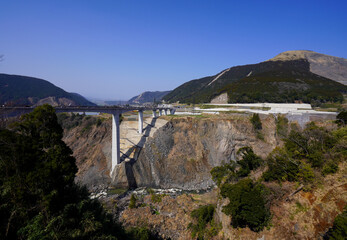 熊本地震から復旧した新阿蘇大橋、2021年3月7日の開通から3日後に撮影、