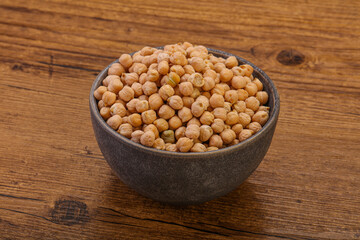 Vegan cuisine - Dry chickpea heap