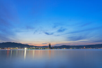 琵琶湖　大津プリンスホテルの対岸からの夕景