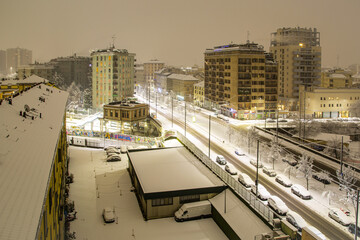 Milano con la neve - 419819247
