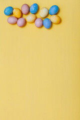 Obraz premium Chicken eggs of different colors feast Christians Easter