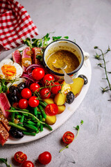 nicoise salad with tuna .style hugge