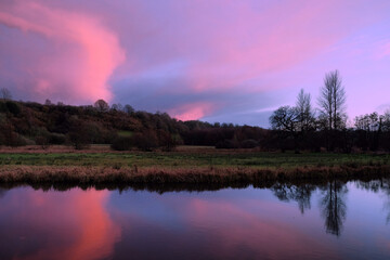Obraz premium Sunset on the River Wey in Godalming, Surrey, UK