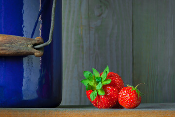 Strawberry berries - 419890278