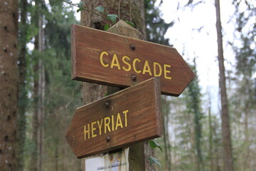 Cascade de Pisse-vache, Ain
