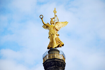 Fototapeta na wymiar berlin siegessaeule victory column with blue sky