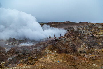 The geothermal area of Gunnuhver is located in the western part of the Reykjanes peninsula