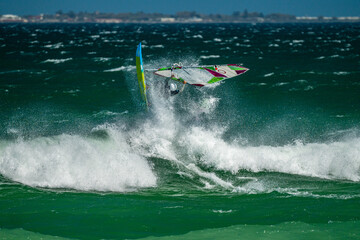 Naklejka premium Capetown windsurf action
