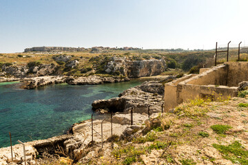 Fototapeta premium Old Ruins of The Tonnara di Santa Panagia (Tuna Fishery) In Syracuse, Sicily – Italy.