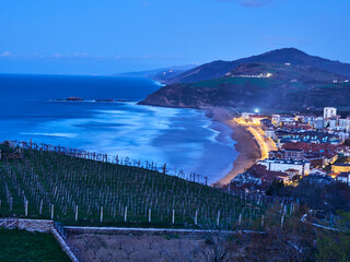 Vistas desde lo alto de Zarautz a su playa