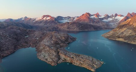 Obraz premium Greenland Green Nature Wallpaper in High Definition 