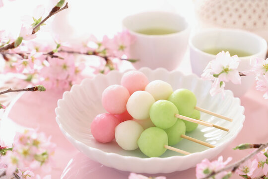 6 Best 花見団子 Images Stock Photos Vectors Adobe Stock 6 Best 花見団子 Images Stock Photos Vectors Adobe Stock