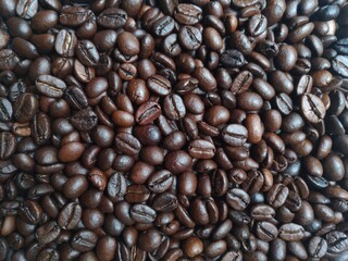 Arabica and robusta, Roasted coffee beans.