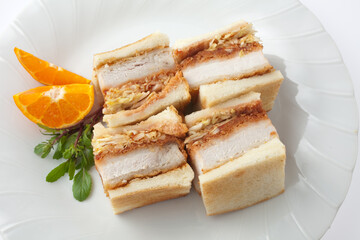 ロースかつサンド