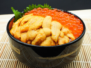 うにイクラ丼その２