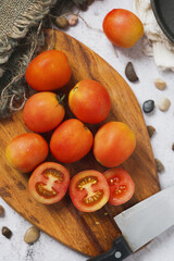 sliced tomatoes top shot