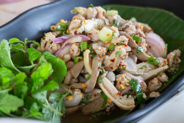 Spicy minced pork salad serve