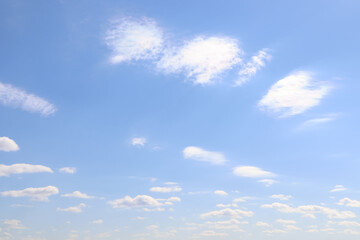 Naklejka premium View of beautiful blue sky with white clouds
