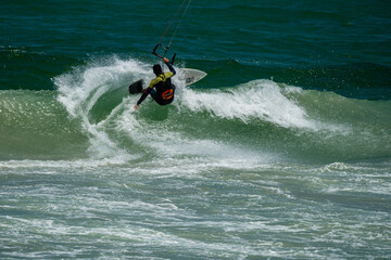 Kitesurfing in the wave