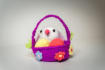 Amigurumi Easterbunny with Eggs in a Basket