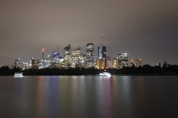 Fototapeta premium Sydney night view from Mrs Macquaire's Chair