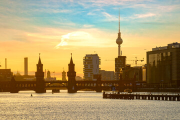 Berlin skyline with river Spree, TV-Tower and Oberbaumbrücke © Lichtwolke99