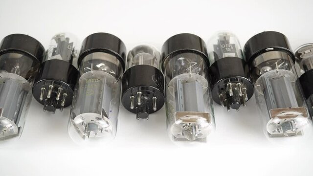 Receiving Amplifier Lamps For Circuitry Solutions.