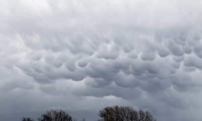 Stunning Asperatus cloud formations in the sky