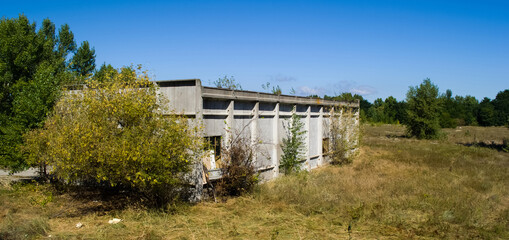 Abandoned residential buildings in village of Orbita near the Chyhyryn Nuclear Power Plant. Abandoned and destroyed. © Deniz