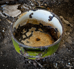 Old damaged green enamel saucepan 5546