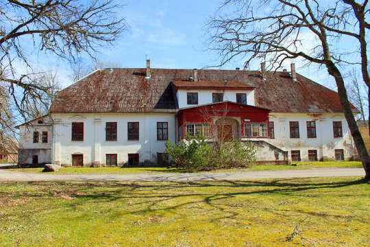 Helme Manor